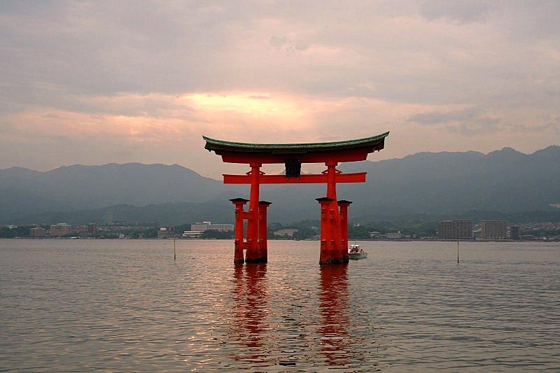 Itsukushima jinja
