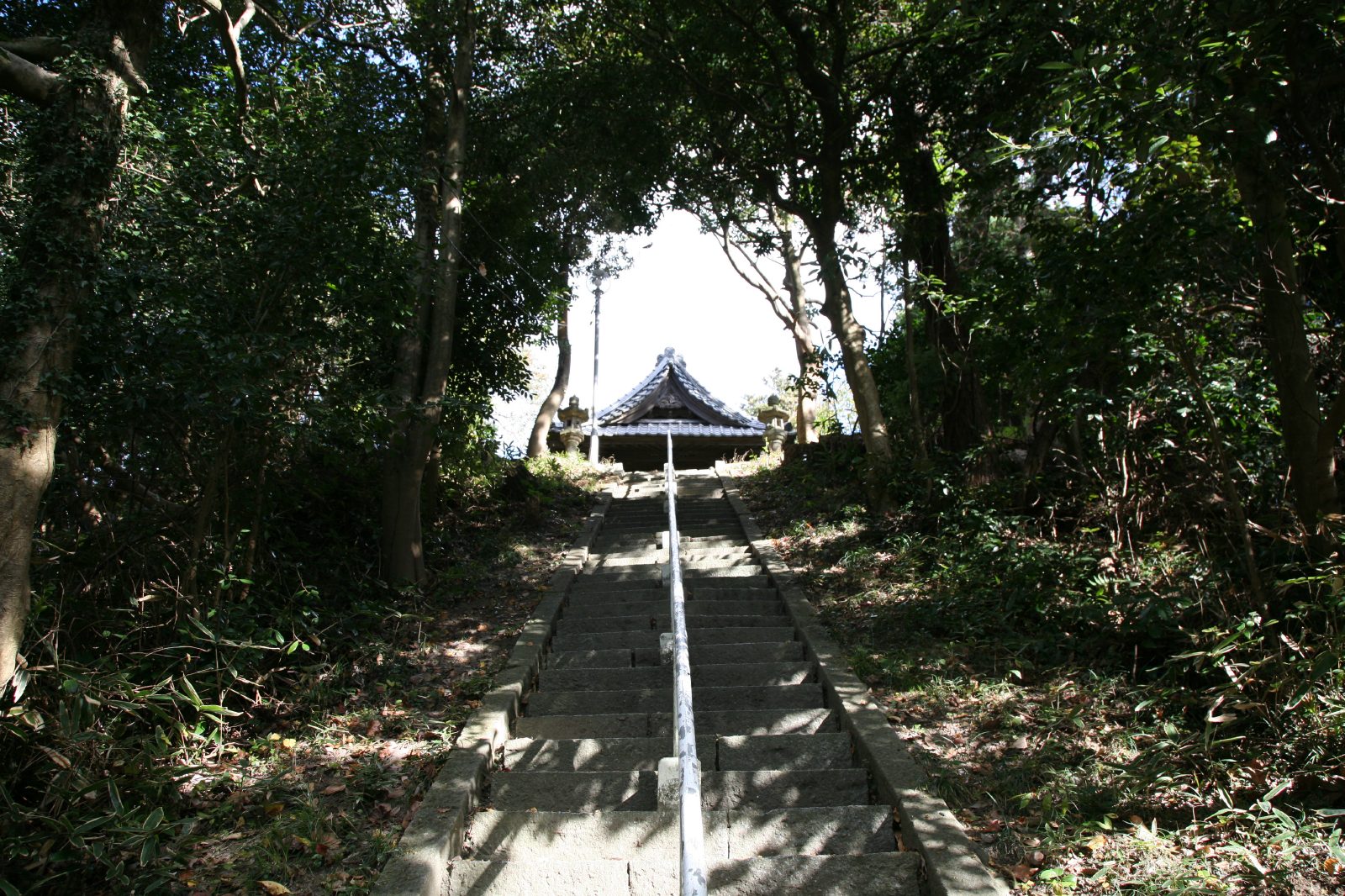 館山神社