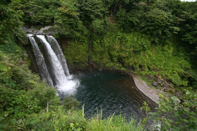 音止めの滝