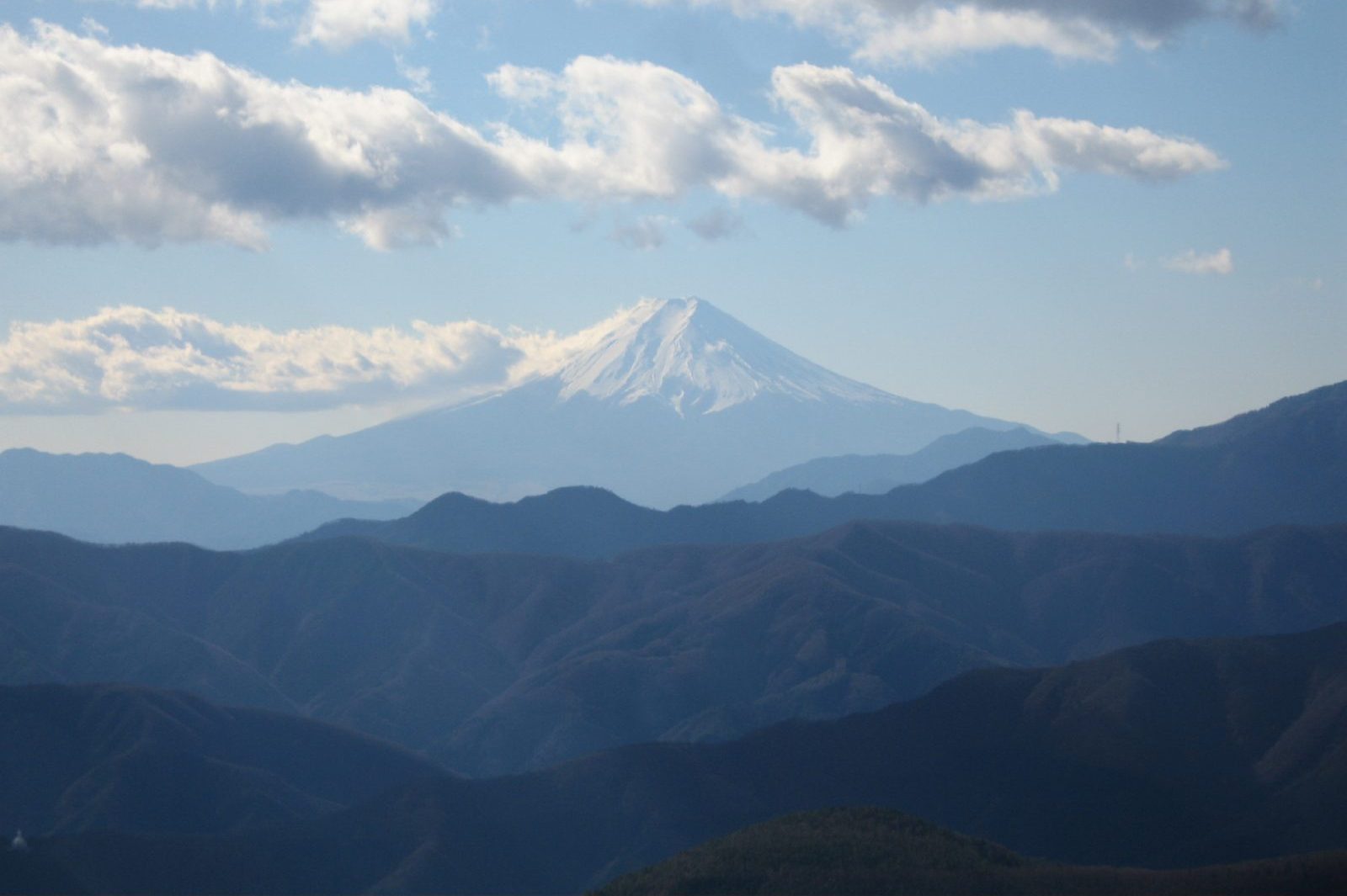 富士山を見る 山から 富士山の見える山々 Japan Web Magazine