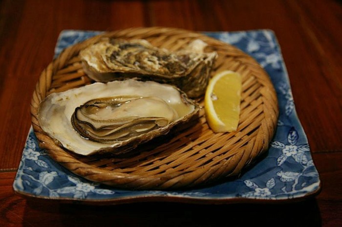 仙鳳趾産の牡蠣
