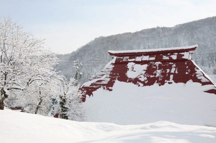 長野県飯山市　豪雪地帯の家