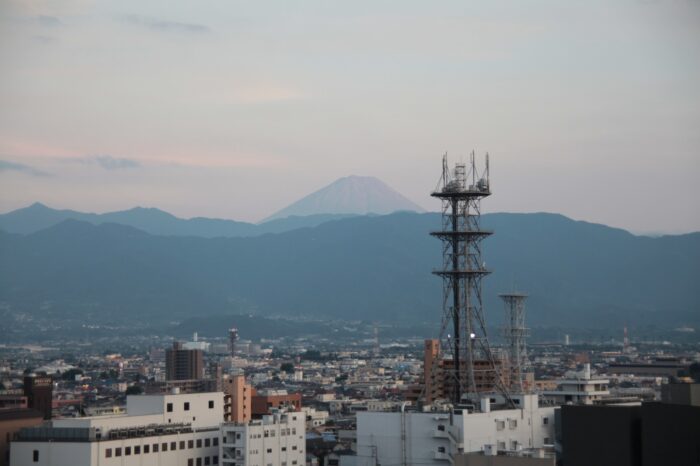 甲府城から見る富士山