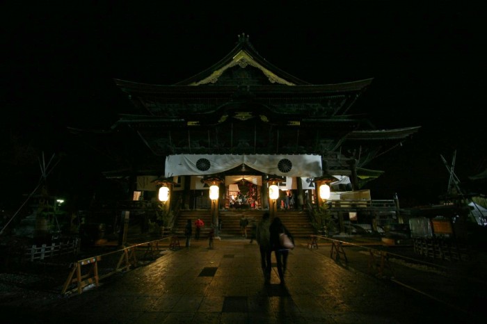 夜の善光寺 | JAPAN WEB MAGAZINE
