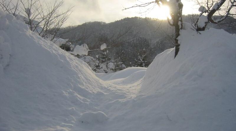 日本各地の冬の風景「青森県黒石市」