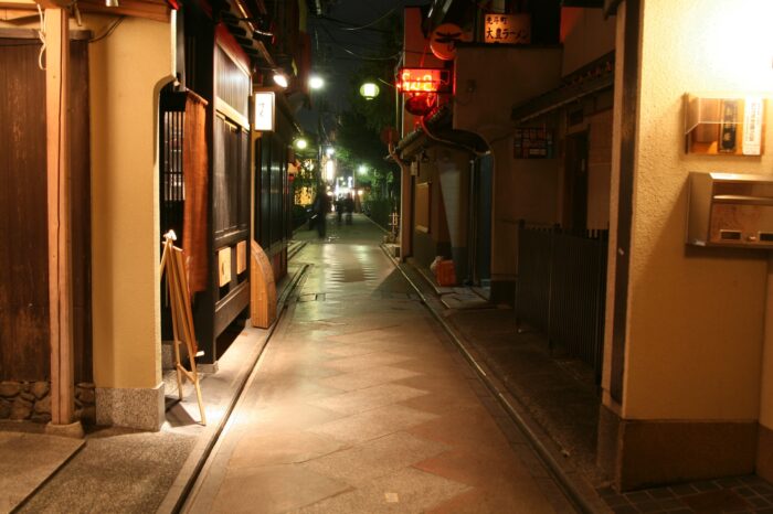 夜の先斗町　京都の夜