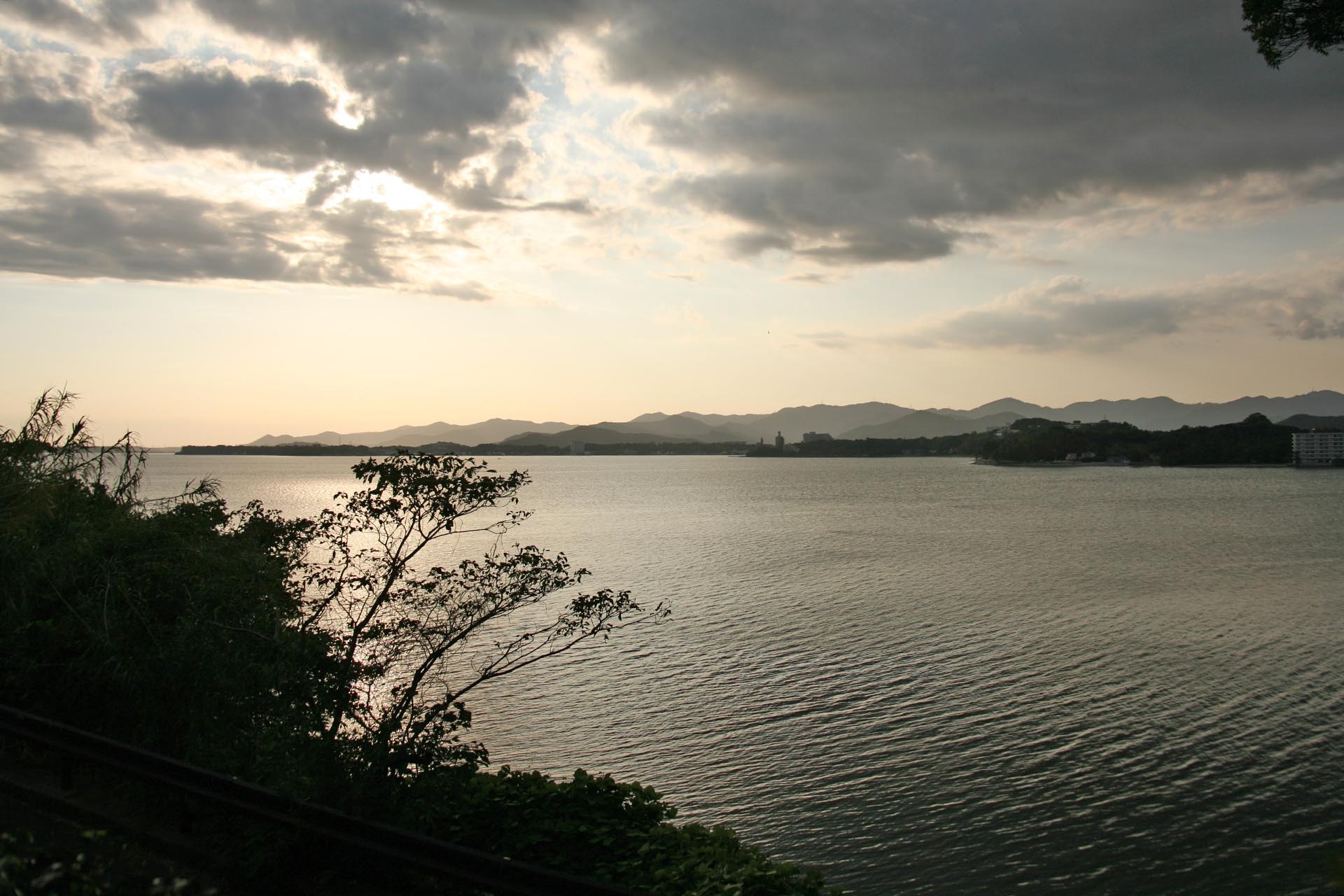 生きている間に一度は見たい!美しい日本の湖の絶景 | JAPAN WEB MAGAZINE