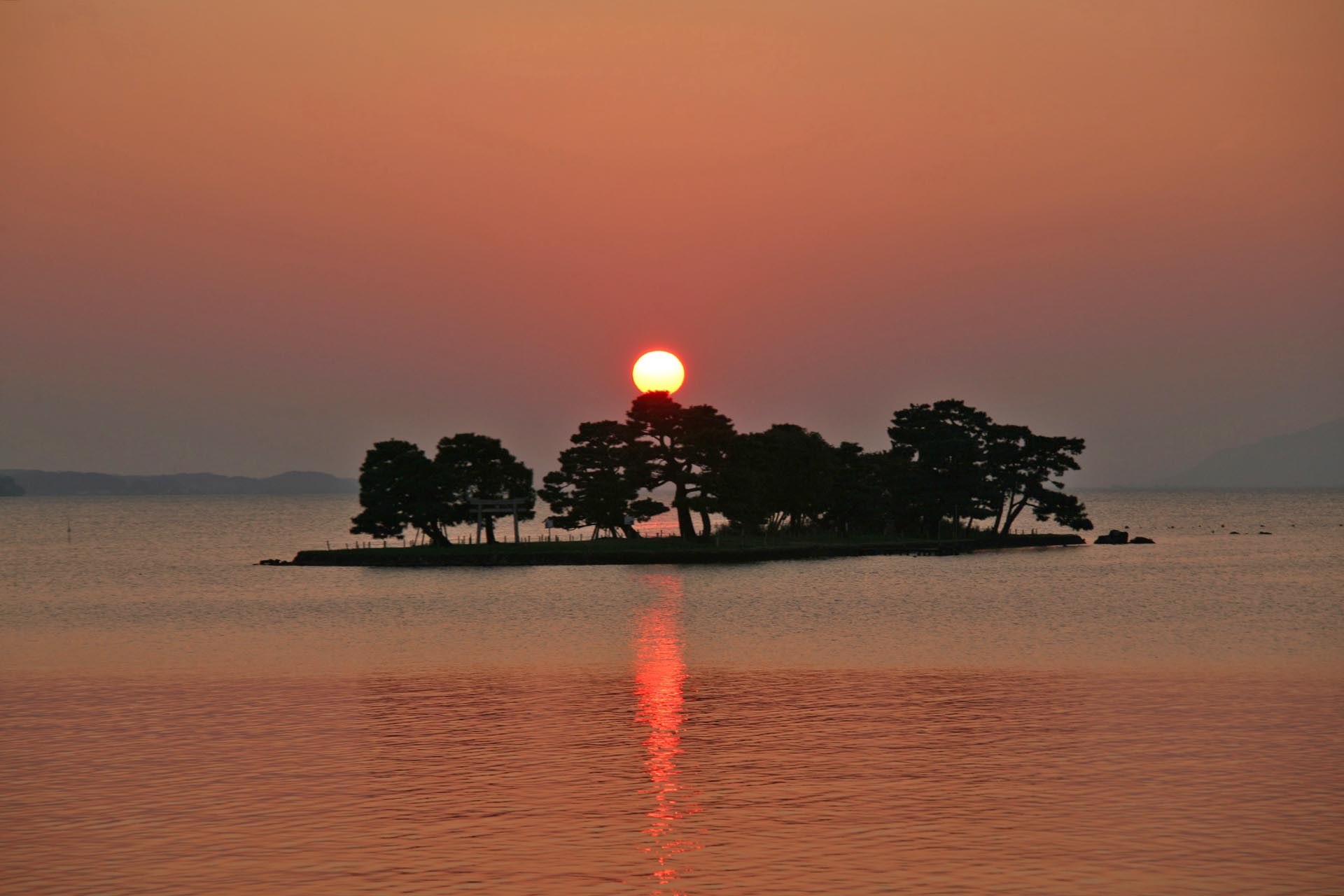 生きている間に一度は見たい!美しい日本の湖の絶景 | JAPAN WEB MAGAZINE
