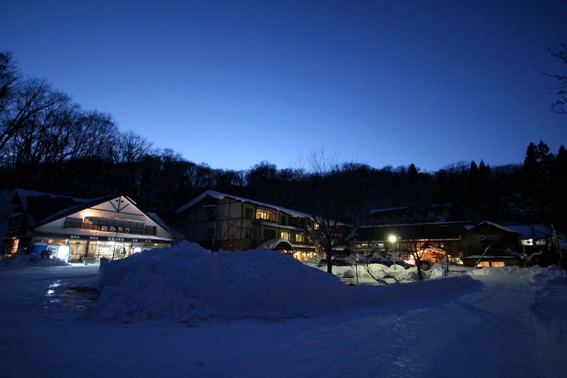 冬の青森の絶景 雪国「青森」の美しい冬の風景 美しい日本の冬の風景 | JAPAN WEB MAGAZINE