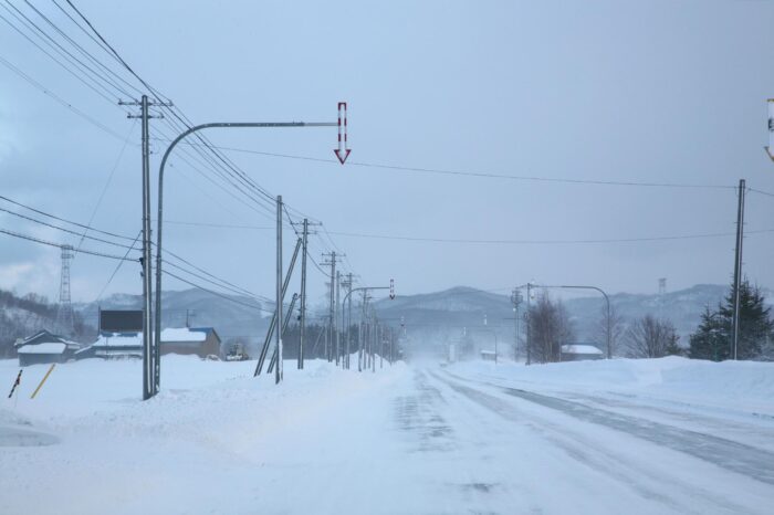 冬の北海道の道路